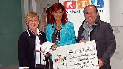 "RTL - Wir helfen Kindern" Patin Andrea Berg und Wolfram Kons