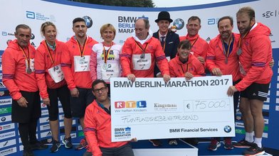Die Charity-Staffel beim 44. BMW Berlin Marathon konnte 75.000 Euro für RTL - Wir helfen Kindern erlaufen.