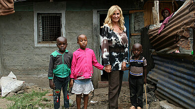 Dagmar Wöhrl besucht Slums in Kenia